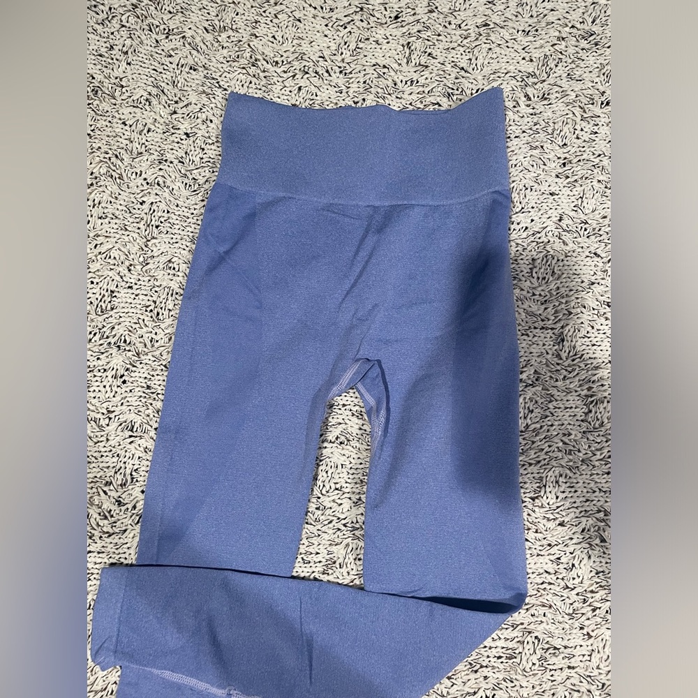 blue leggings